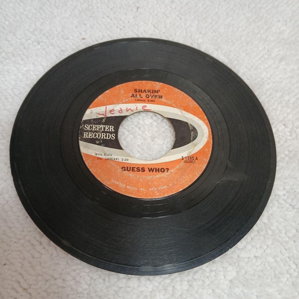 GUESS WHO---SHAKIN ALL OVER, TILL WE KISSED (1965)